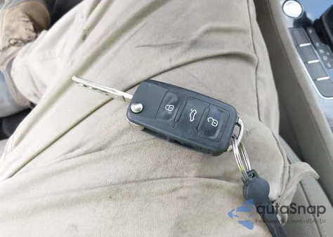 2017 Volkswagen Passat 1.8T Se из США, поврежденный, VIN 1VWBT7A36HC046540